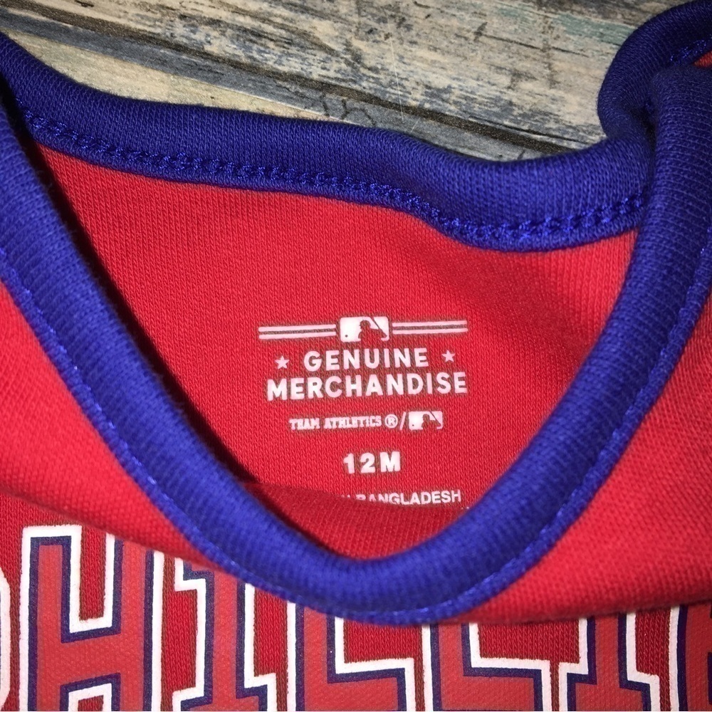 Philadelphia Phillies Baby Onesie 12M Red MLB Baseball Bodysuit - Picture 4 of 4